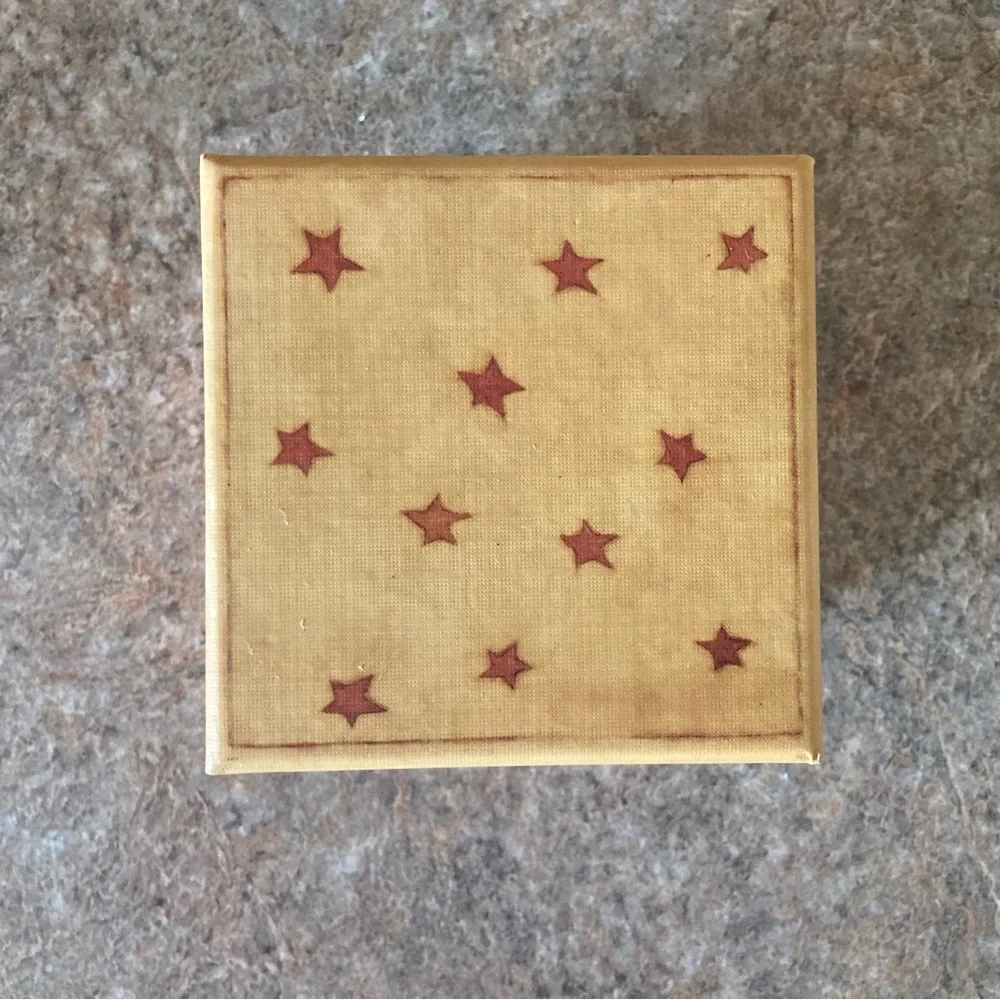 Lang Bob's Boxes Angel Wings with cat and star design